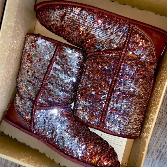 Classic Ugg brown sequin limited edition spring nib boots boho y2k